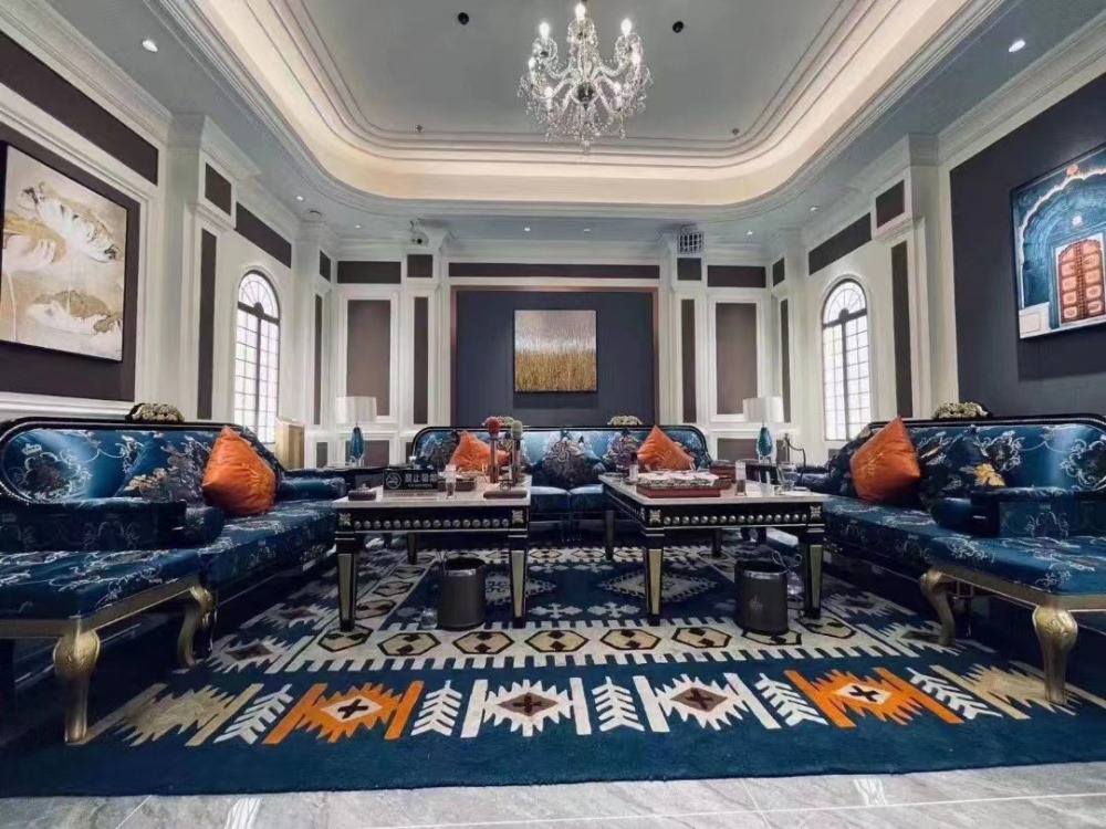 上海九五皇宫高薪诚聘公关精英 优厚待遇包食宿