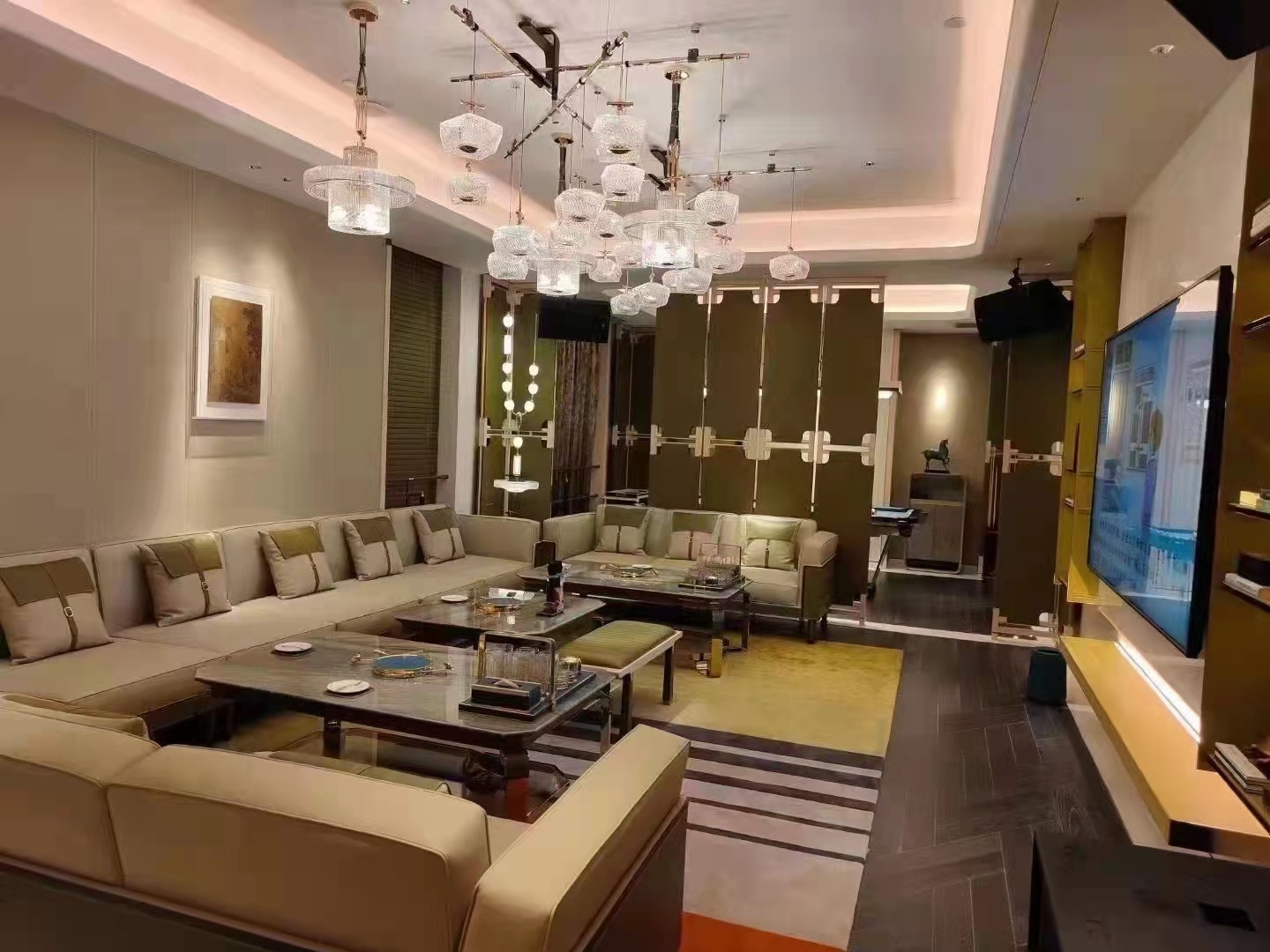 沈阳星辉国际KTV直聘公关 日结薪资无押金 领队驻场直招