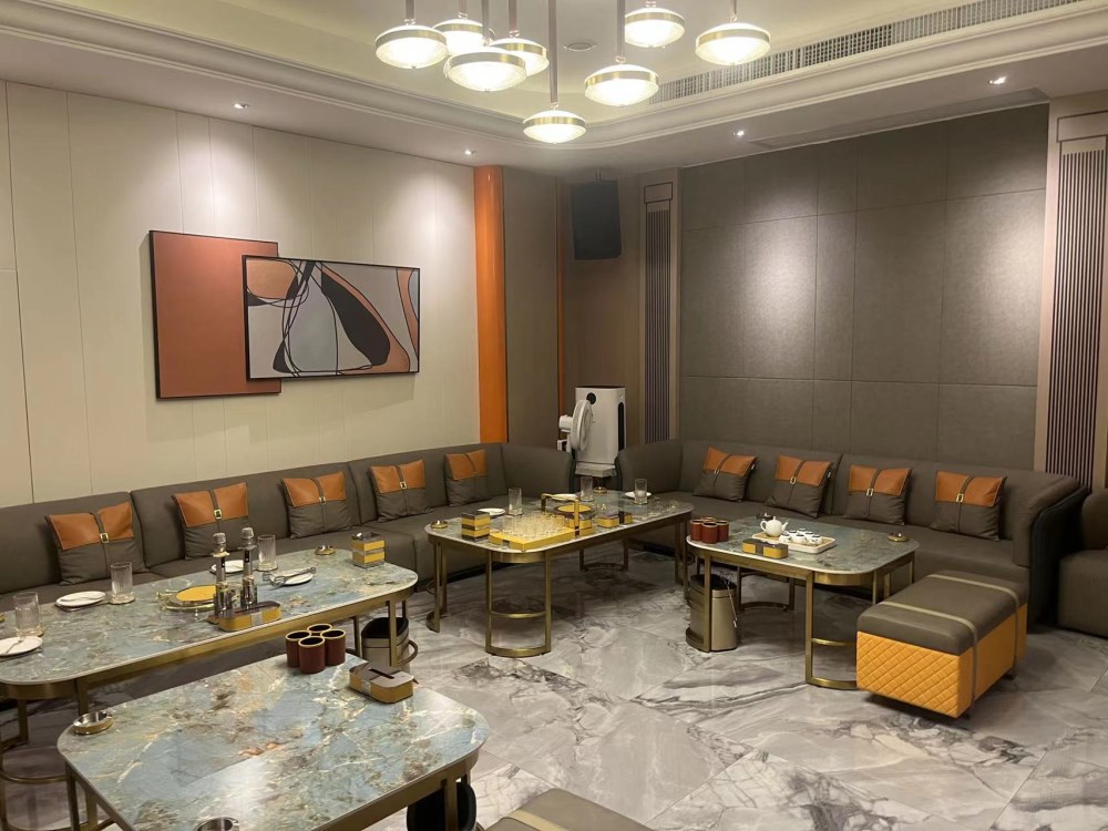 安阳酒吧高薪诚聘服务员！报销路费/免一切费用，速来应聘！