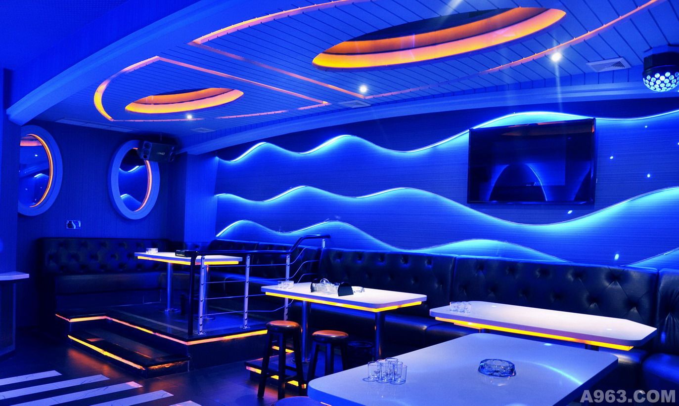 温州夜场高薪急聘女性，无押金无扣费，薪资日结！