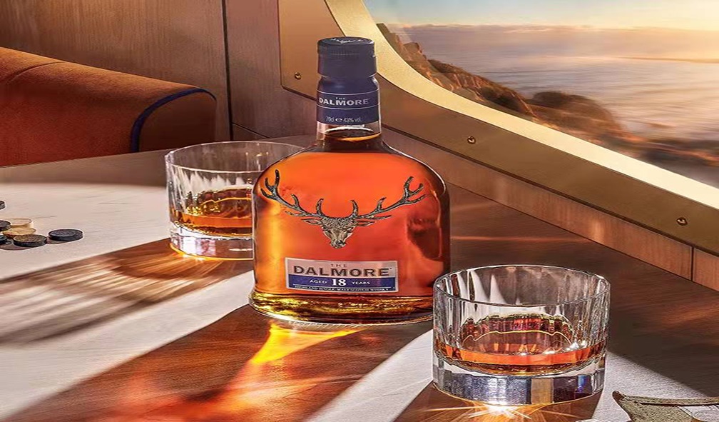 广州麓湖国际KTV高薪聘商务模特，客源稳定团队氛围佳，诚邀加入！