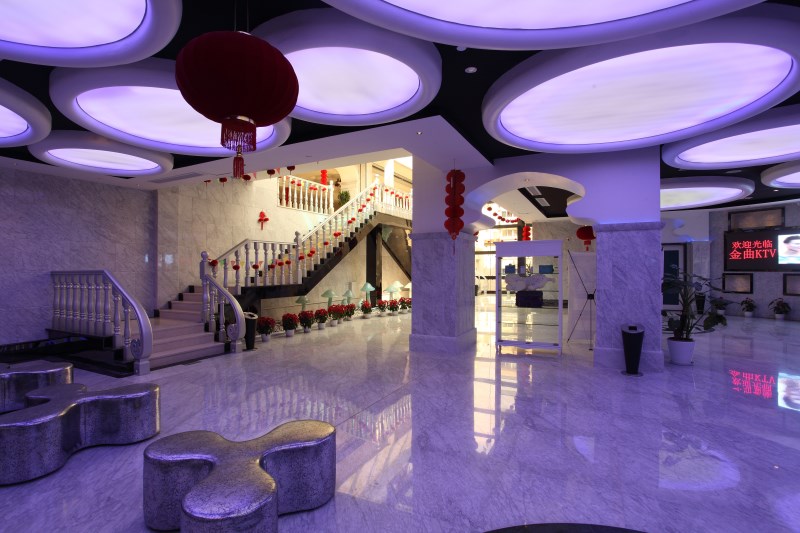 珠海皇府KTV高薪聘酒水促销员，日结高薪+提成，兼职全职均可，速加入！