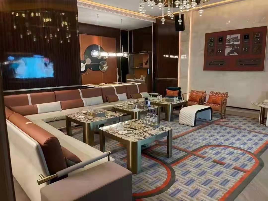 成都名人海港国际会所高薪聘佳丽，高翻台率/工作轻松/环境优雅，待遇从优！