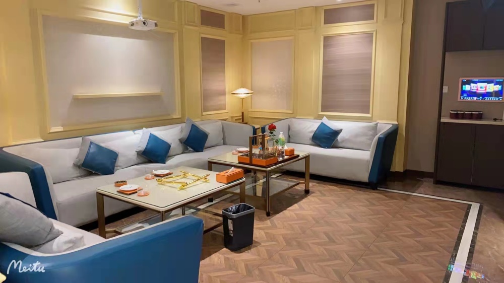 武汉夜场KTV高薪日结兼职 百度直招中