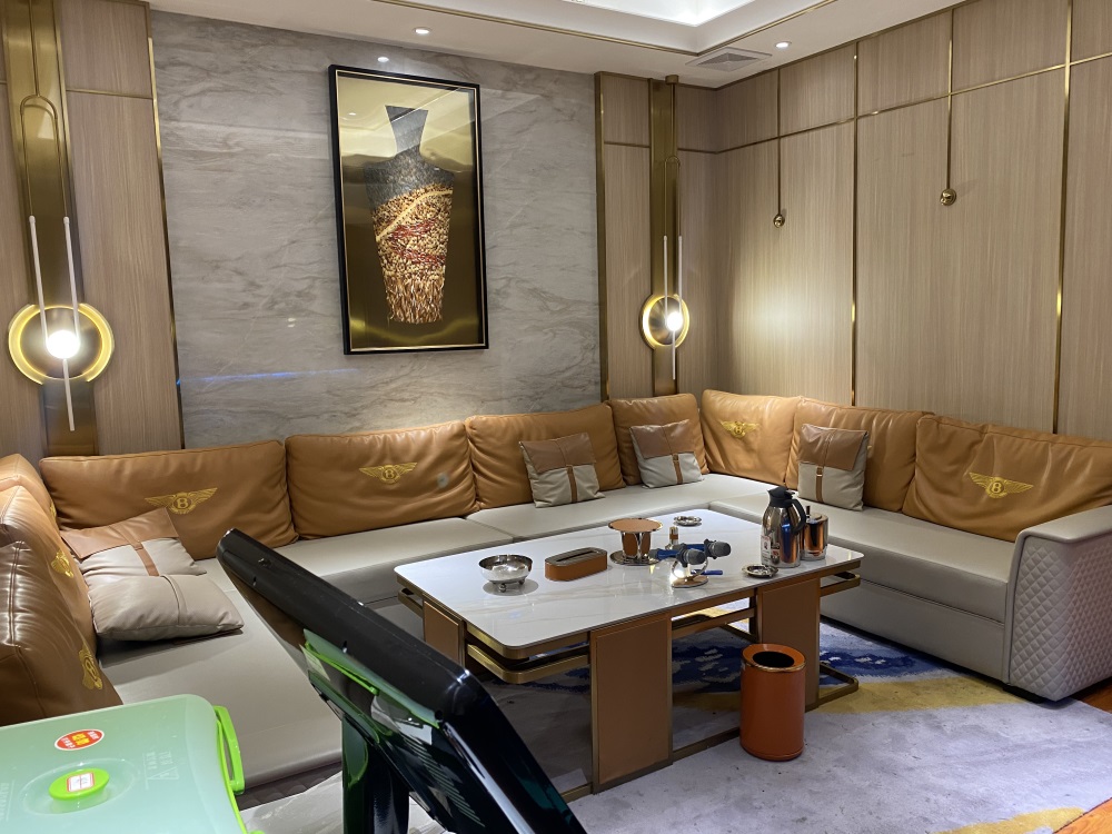 绵阳高端夜场诚聘模特佳丽，薪资日结！