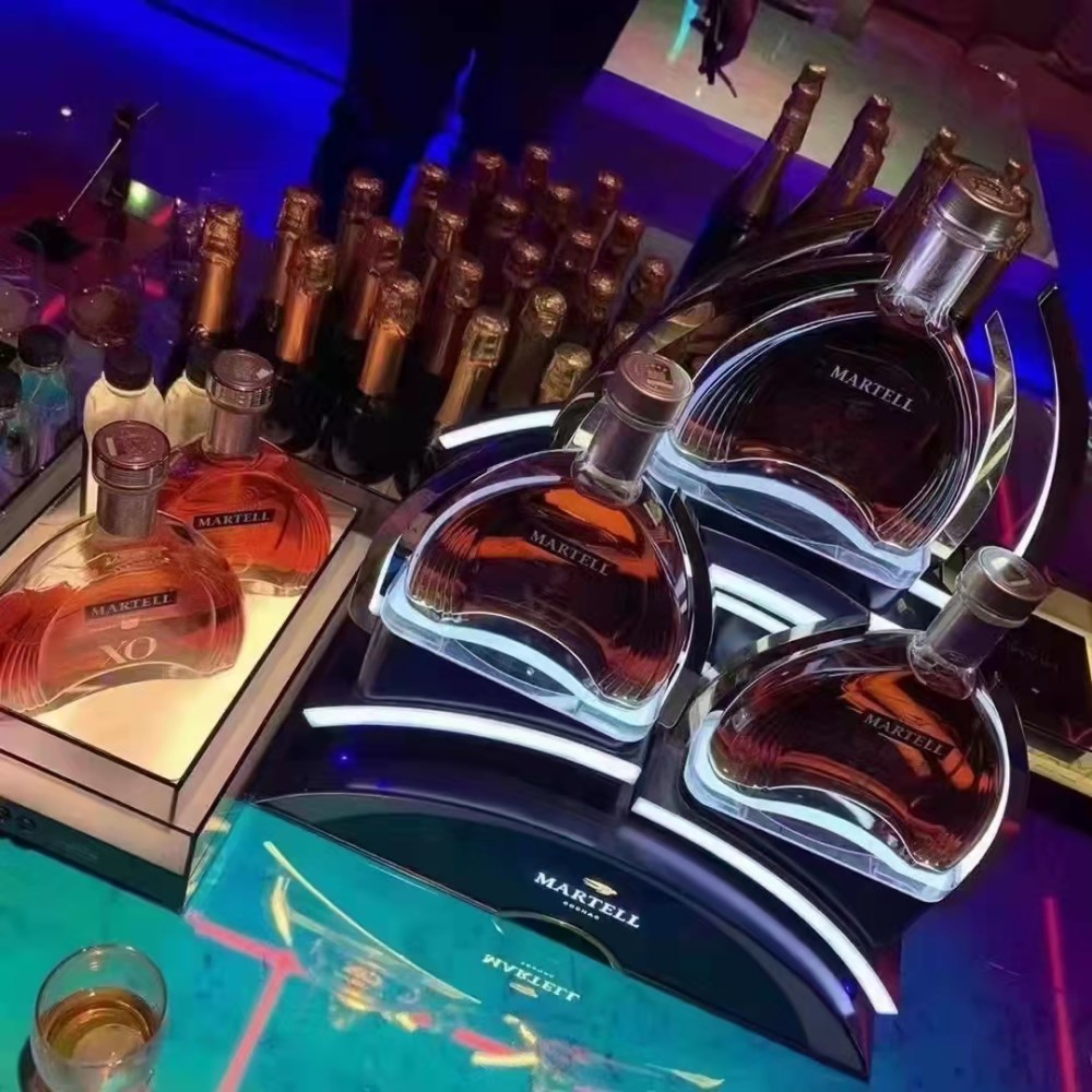 【东莞夜场高薪急聘】时尚佳丽/KTV模特✨零费用入职 包吃住 日结高薪