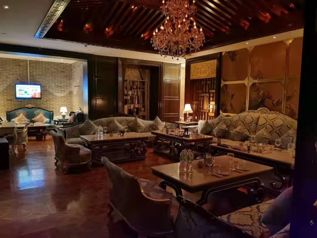 南通中南汇KTV高薪诚聘佳丽/模特，待遇优厚！