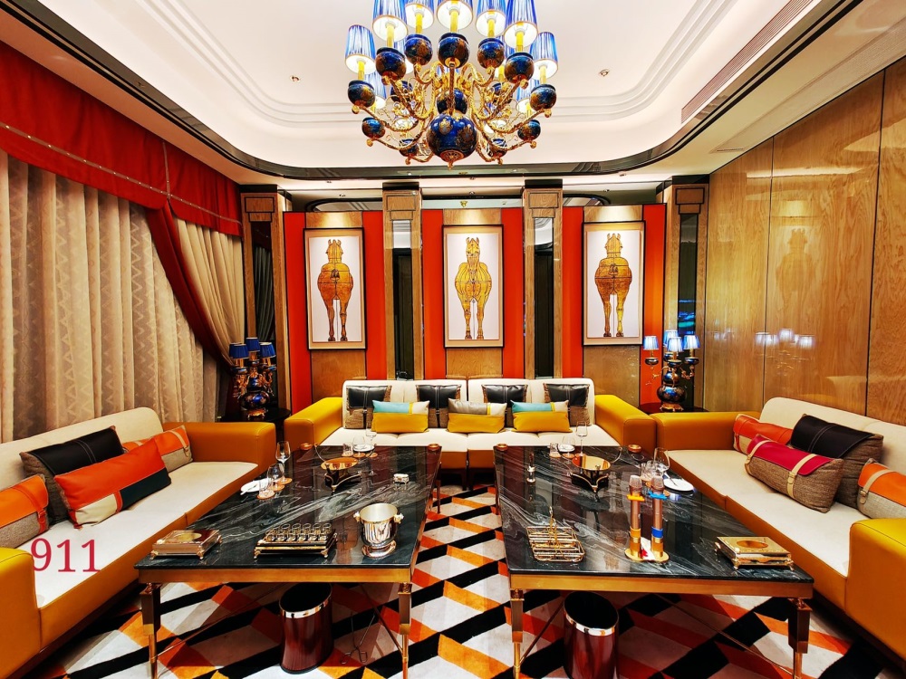 岳阳夜店高薪急聘！时尚礼仪/气氛专员，兼职全职均可，薪资日结，工作环境佳，速来应