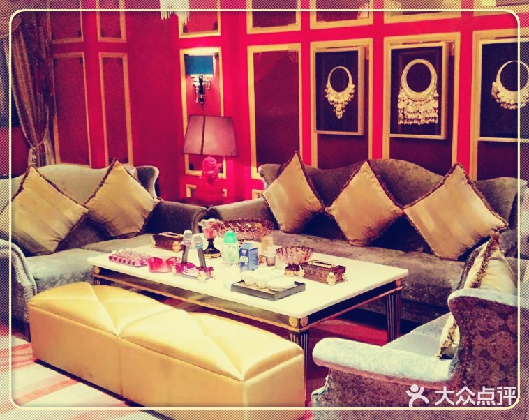 成都万豪酒店高薪聘模特，高端平台邀您加入！