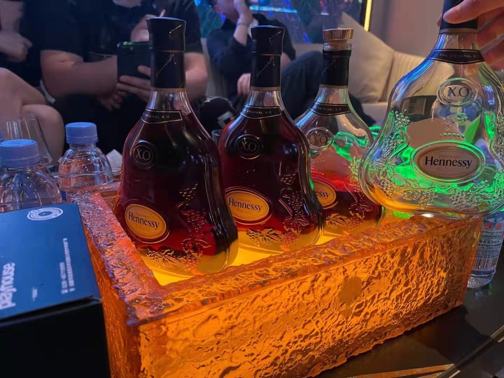 贵阳凤凰城KTV高薪诚聘佳丽-正规平台薪资日结团队氛围佳