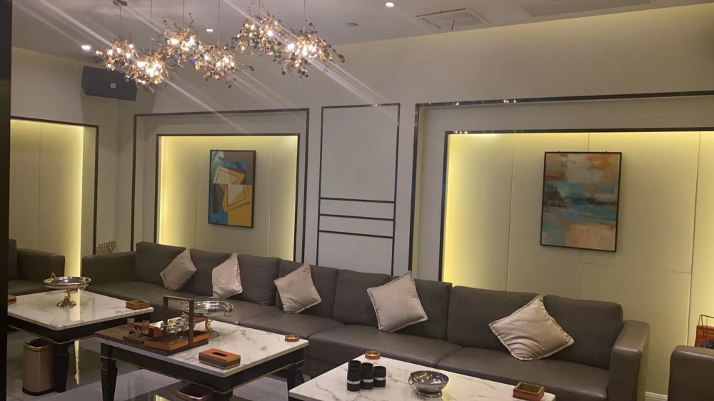 洛阳钼都利豪国际夜总会高薪诚聘佳丽精英，待遇优厚，职等你来！