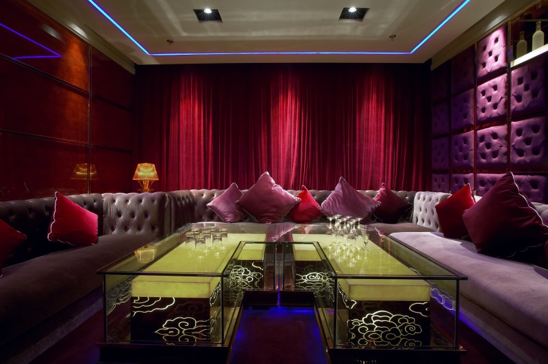 成都首府国际KTV高薪晚班急聘！免押金/提供住宿/客源爆满