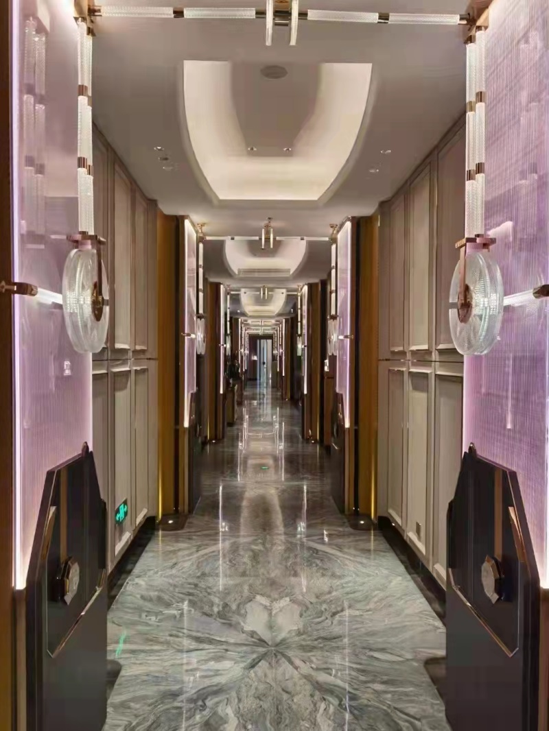 沈阳东方假日KTV高薪急聘陪酒服务员-客源稳定/高翻台率/待遇优厚