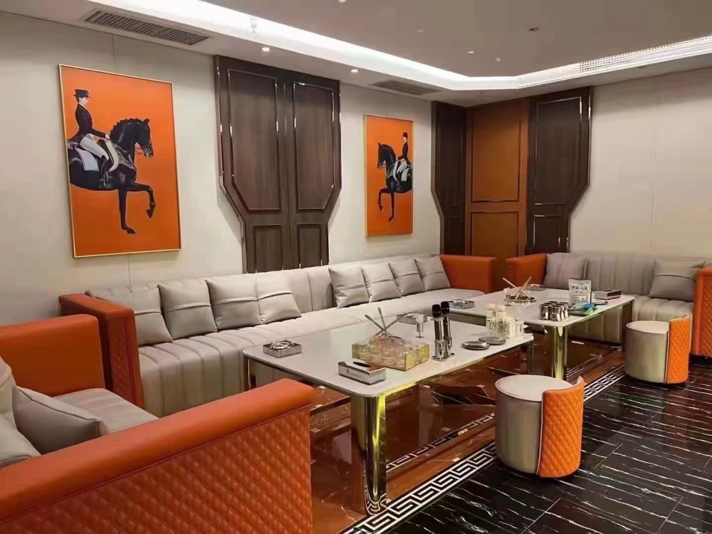 遵义夜总会高薪急聘模特，提供住宿，待遇优厚，速来应聘！