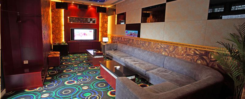 重庆领袖汇KTV·十大奢华夜总会·高颜值佳丽云集·夜场狂欢必选！