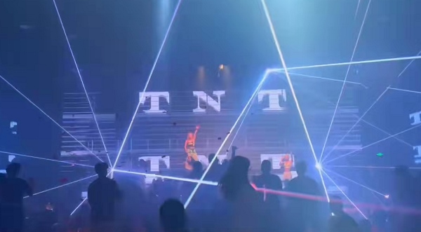 沈阳歌厅高薪聘兼职DJ 报销机票