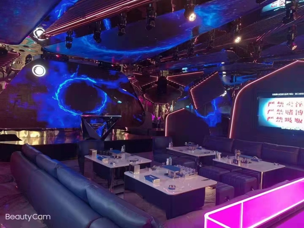 在上海徐汇区KTV享受夜晚的欢乐与浪漫