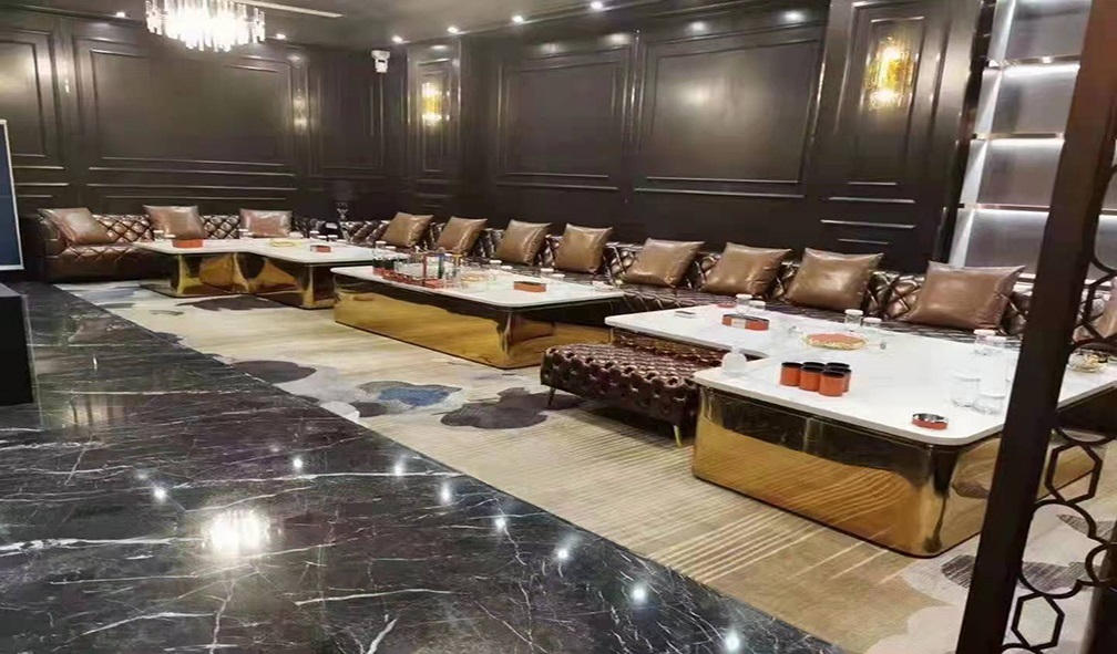 体验广州海珠区海幢街音响无敌的夜总会KT