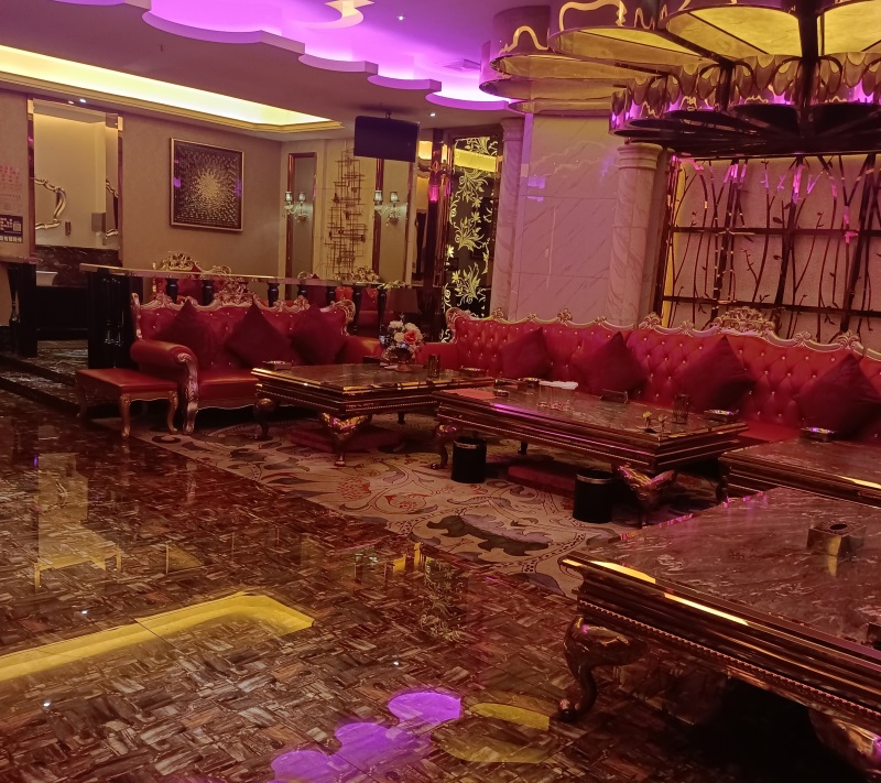 合肥肥东县KTV豪华包间预约礼遇揭秘