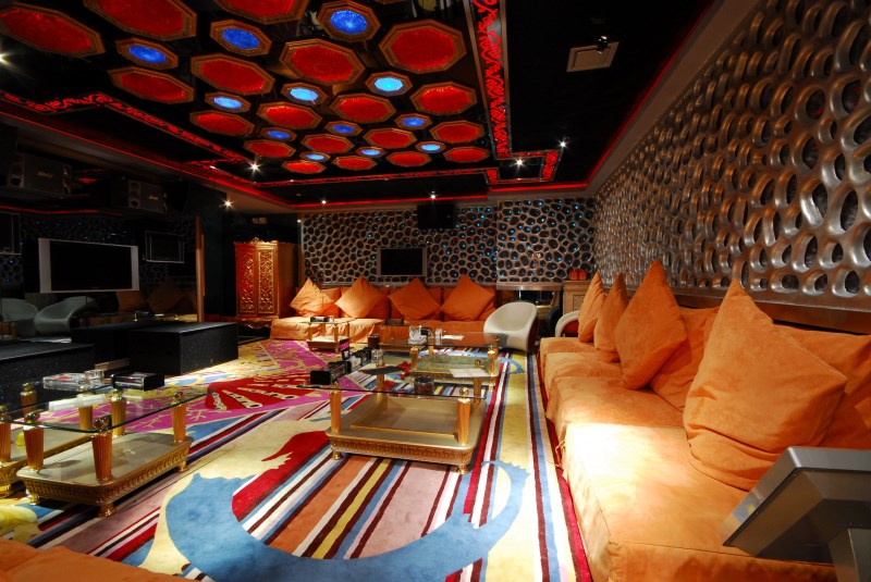 广州商务KTV夜总会消费揭秘最受欢迎的套餐