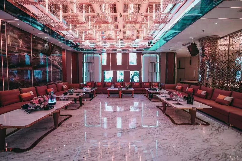 成都夜总会节日特别优惠房间预定